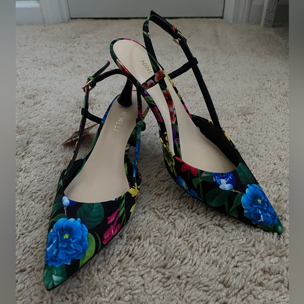 NWT Nine West Rowen Black Floral Slingbacks - Kitten Heel Pump